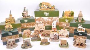 LILLIPUT LANE - COLLECTION OF NINETEEN COTTAGES BOXED & UNBOXED