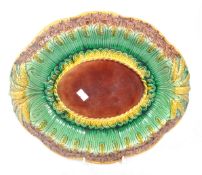 19TH CENTURY MAJOLICA BREAD PLATE - WHEATSHEAF DECORATION