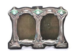 20TH CENTURY ART NOUVEAU STERLING SILVER PHOTO FRAME