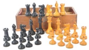F H AYRES - EARLY 20TH CENTURY CHESS SET