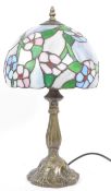 20TH CENTURY REPRODUCTION LEADED STAIN GLASS TIFFANY LAMP