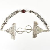 WHITE METAL MOROCCAN AMBER CHAIN BELT