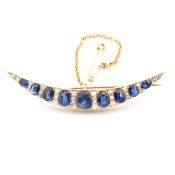 EARLY 20TH CENTURY GOLD DIAMOND & SAPPHIRE CRESCENT BROOCH