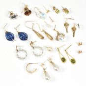 COLLECTION OF 9CT GOLD EARRINGS & EARRING FRAGMENTS AF