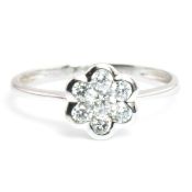 HALLMARKED 18CT WHITE GOLD & DIAMOND FLOWER CLUSTER RING