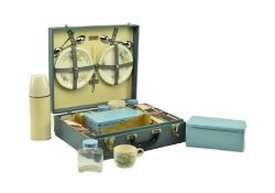 BREXTON - MID CENTURY MOTORING PICNIC SET IN CARRY CASE