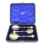 EDWARDIAN CASED SET OF ANOINTING SPOONS 1903