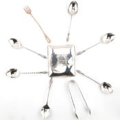 COLLECTION OF EARLY 20TH CENTURY HALLMARKED SILVER ITEMS