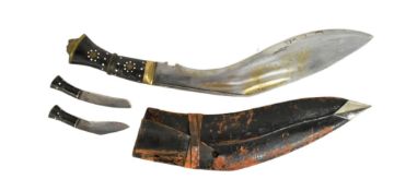 EARLY 20TH CENTURY NEPALESE KUKRI KNIFE