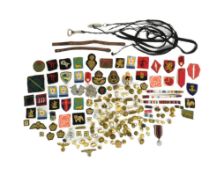 COLLECTION OF ASSORTED MILITARY CAP BADGES & PATCHES
