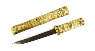 20TH CENTURY JAPANESE TANTO SWORD