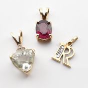 THREE 9CT GOLD & GEM SET NECKLACE PENDANTS