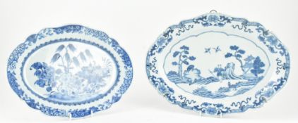 TWO KANGXI PERIOD BLUE AND WHITE OVAL PLATES 清 康熙青花盘两个