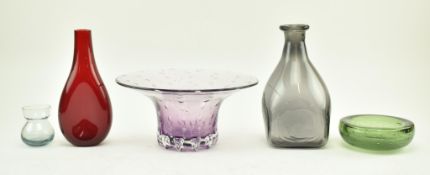 COLLECTION OF CONTEMPORARY 20TH CENTURY STUDIO GLASS