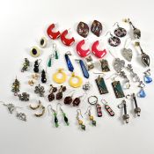 LARGE COLLECTION OF COSTUME EARRINGS