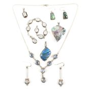 COLLECTION OF SILVER & GEM SET JEWELLERY