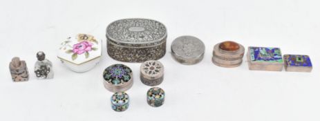 COLLECTION OF VINTAGE METAL, GLASS & PORCELAIN PILL BOXES