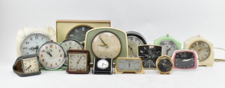 COLLECTION OF FIFTEEN VINTAGE MID CENTURY ALARM CLOCKS