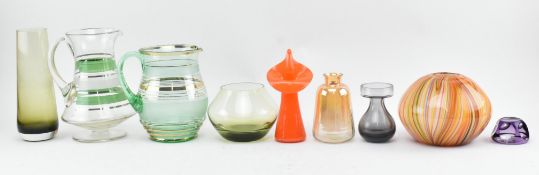 COLLECTION OF MID CENTURY DECORATIVE ART GLASSWARE