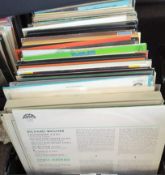 LARGE COLLECTION OF VINTAGE 20TH CENTURY CLASSICAL LPS