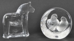 TWO VINTAGE 20TH CENTURY GLASS PAPERWEIGHT