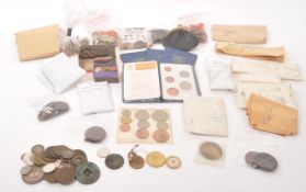 LARGE COLLECTION OF BRITISH & FOREIGN COINS
