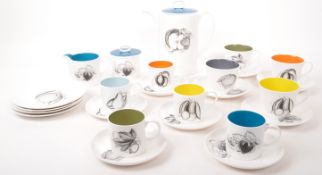 SUSIE COOPER - BLACK FRUITS - 20TH CENTURY PORCEALIN TEA SET