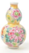 19TH CENTURY CHINESE PORCELAIN DOUBLE GOURD SNUFF BOTTLE