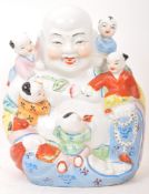 EARLY 20TH CENTURY CHINESE POCELAIN BUDDHA