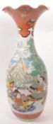 LARGE EARLY 20TH CENTURY HAND PAINTED CHINESE VASE
