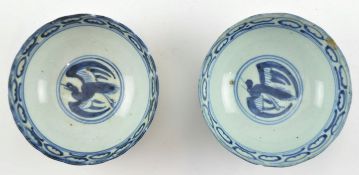PAIR OF QING DYNASTY BLUE AND WHITE BOWL 清 青花山水碗一对