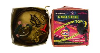 VINTAGE GYRO CYCLE TOP