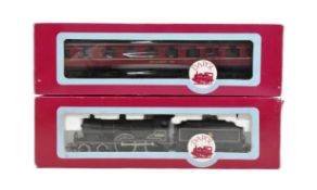 MODEL RAILWAY - DAPOL OO GAUGE TRAINSET LOCOMOTIVE AND CAR