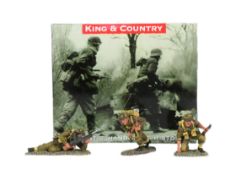 KING & COUNTRY - SOLDIERS MOVING IN LAND