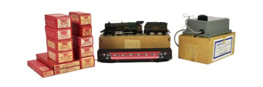MODEL RAILWAY - HORNBY DUBLO OO GAUGE LOCOMOTIVE AND ACCESSORIES