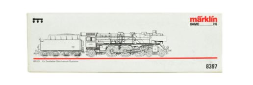 MODEL RAILWAY - A VINTAGE MARKLIN OO GAUGE LOCOMOTIVE