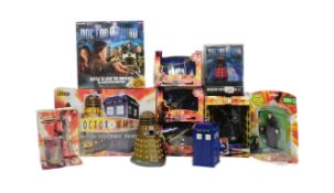 DOCTOR WHO - COLLECTION OF ASSORTED MEMORABILIA