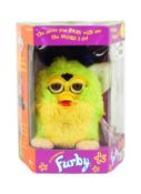 FURBY - HASBRO ELECTRONIC FURBY INTERACTIVE TOY