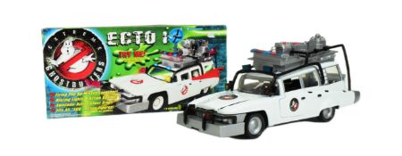 EXTREME GHOSTBUSTERS - TRENDMASTERS - MIB ECTO-1