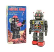 TINPLATE TOYS - VINTAGE JAPANESE FIGHTING ROBOT