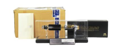 STAR WARS - MASTER REPLICAS - MACE WINDU SIGNATURE EDITION LIGHTSABER