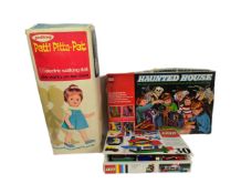 COLLECTION OF VINTAGE TOYS & GAMES