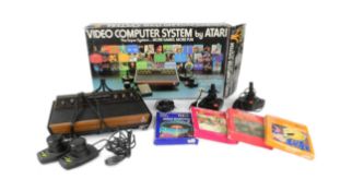 RETRO GAMING - VINTAGE ATARI CX-2600 COMPUTER CONSOLE