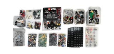 LEGO - STAR WARS - LARGE COLLECTION OF PARTS & ACCESSORIES