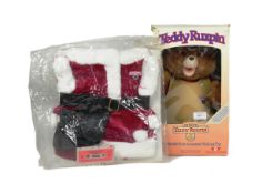 TEDDY RUXPIN - VINTAGE TEDDY RUXPIN PLAYSET W/CHRISTMAS OUTFIT