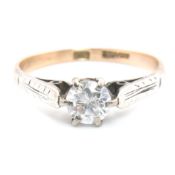9CT GOLD & SILVER WHITE STONE SOLITAIRE RING