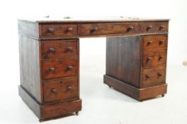 19TH CENTURY VICTORIAN MAHOGANY TWIN PEDESTAL DESK