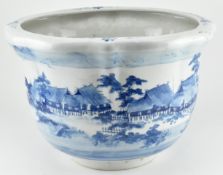 LARGE 19TH/20TH CENTURY BLUE AND WHITE JARDINIERE 青花山水花盆