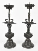 PAIR OF JAPANESE MEIJI BRONZE CANDLESTICKS 日本明治铜烛台一对