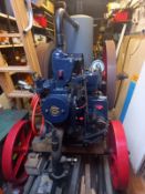 CROSSLEY BROTHERS - EARLY 20TH CENTURY LARGE GAS ENGINE